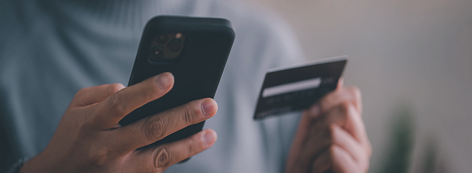 Digital banking expert assists with payment authentication, improving security for mobile transactions.
