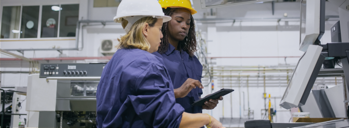 Aplicações de controlo do chão de fábrica