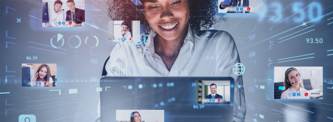 Contentmanager die videomateriaal en analyses orkestreert in een uniform platform voor mediabeheer