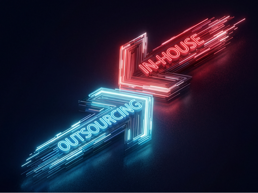 Outsourcing del software vs. sviluppo interno: pro e contro