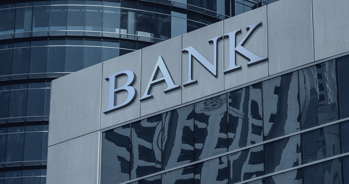 Les plateformes de commerce électronique intelligentes personnalisent les achats et sécurisent les paiements, créant ainsi des expériences d'achat en ligne transparentes.