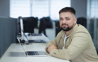 IT consulting for healthcare and pharma projects, including HIPAA compliance and AI integration.