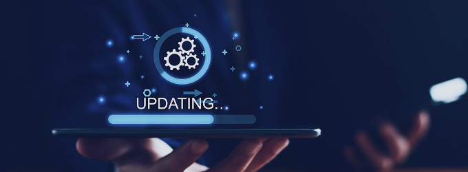 Zespół operacyjny IT śledzi wdrażanie poprawek oprogramowania w czasie rzeczywistym za pośrednictwem interfejsu urządzenia mobilnego.